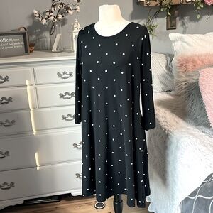 Comfy Black White Polka Dot Dress Knee Length